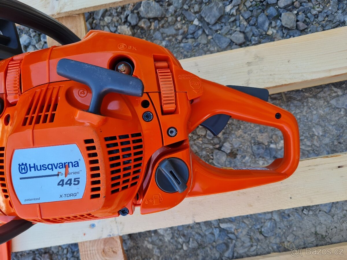 Husqvarna 445 motorova pila zaruce - 8