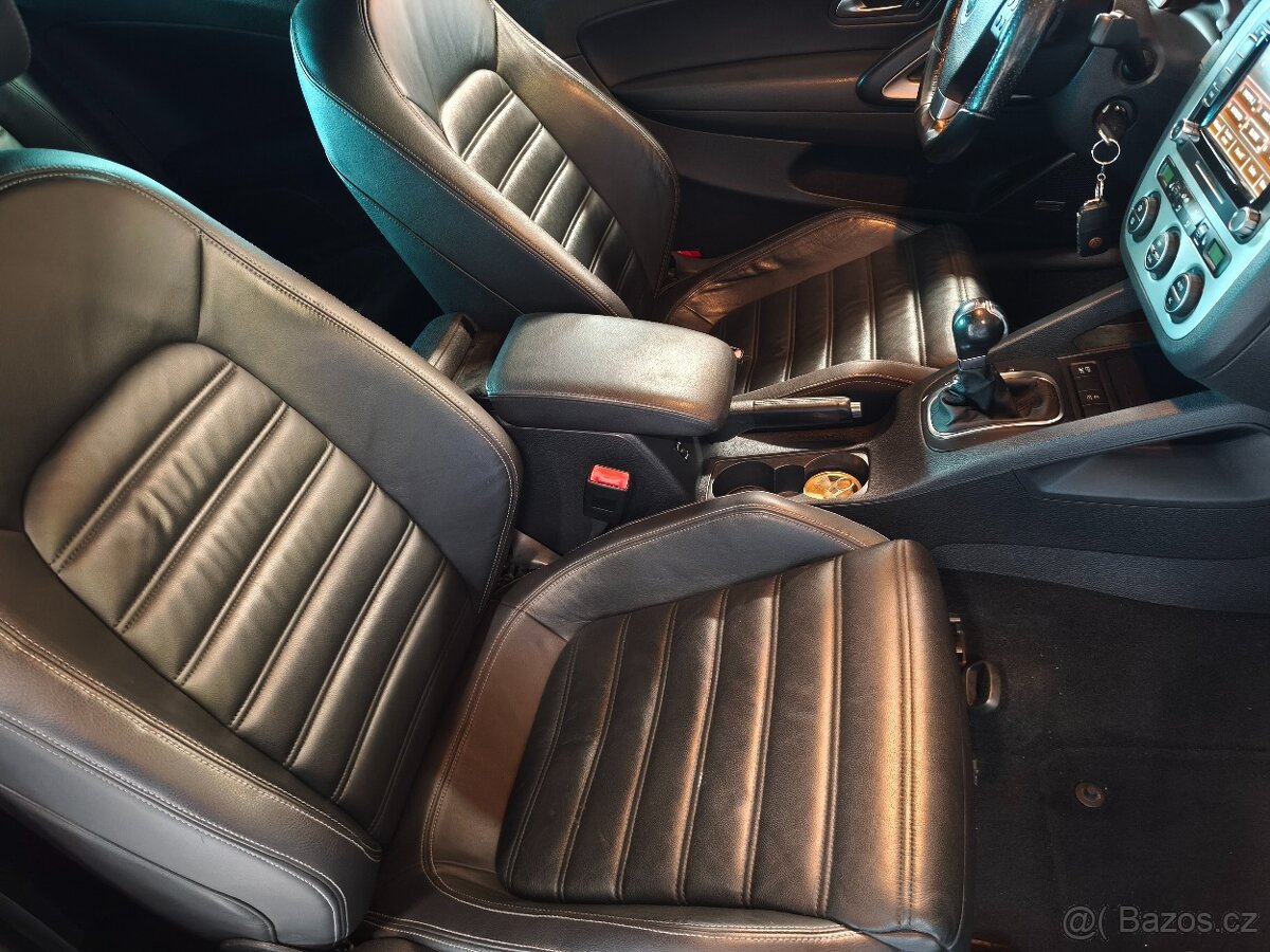 VW Scirocco 2.0 tsi - 8