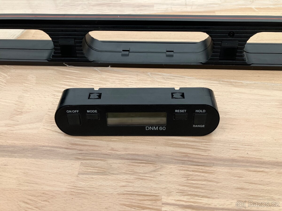 DIGITÁLNÍ VODOVÁHA BOSCH - 8