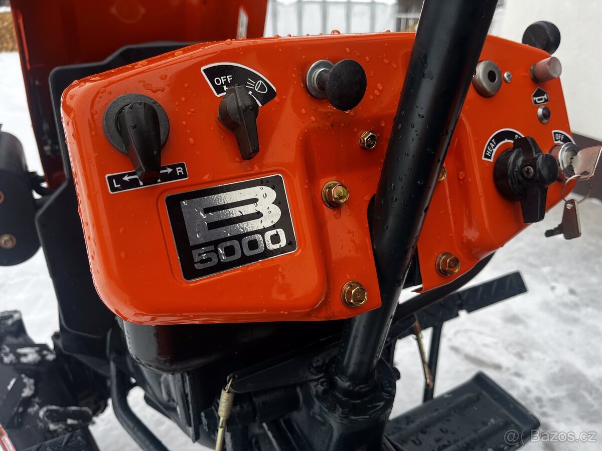 malotraktor Kubota B5000 REPAS - 8