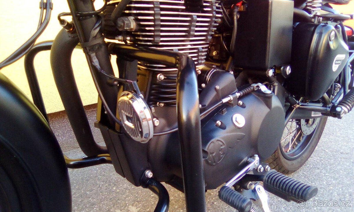 Royal Enfiel Classic 500 - 8