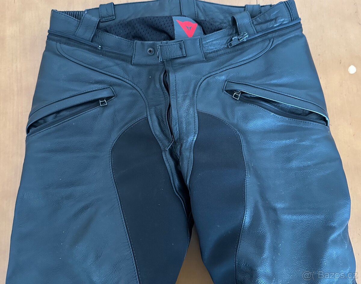 Dvoudílná kožená kombinéza na motorku DAINESE - 8