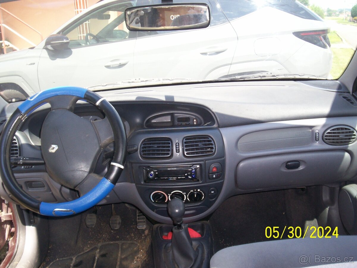 renault megane classic - 8