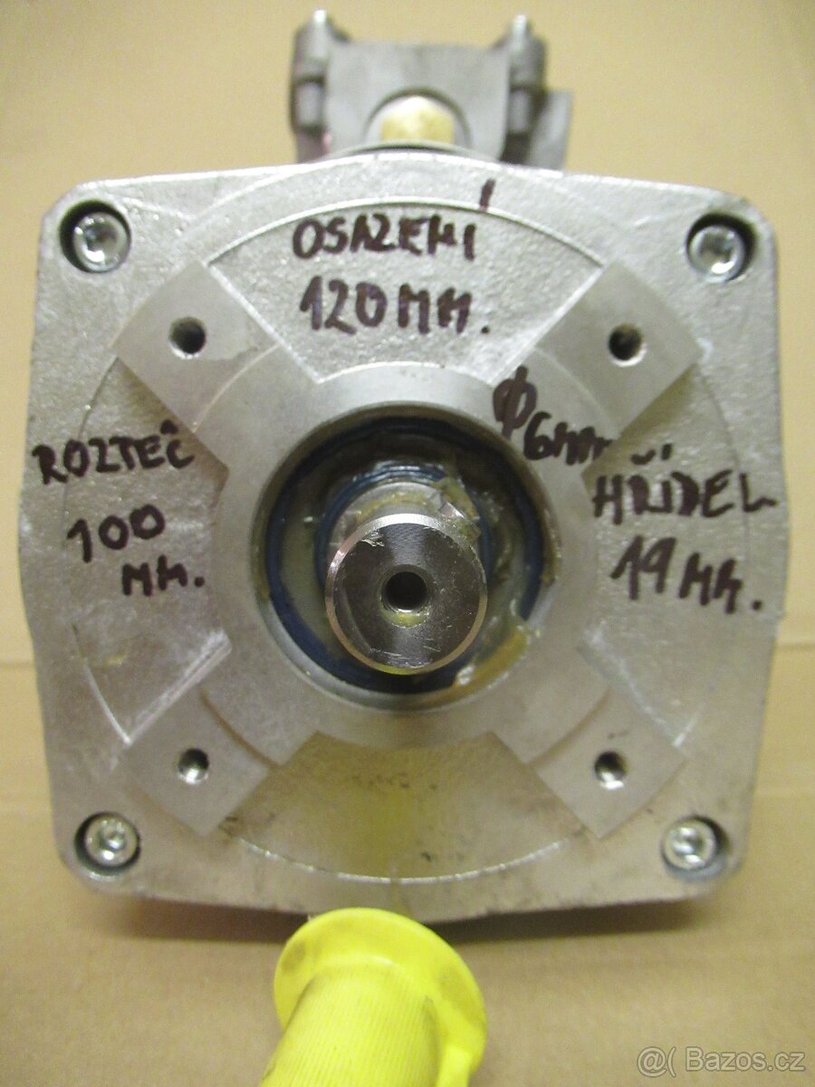 NEPOUŽITÝ přírubový elektromotor 380V.0,75kw-1410ot.min. - 8