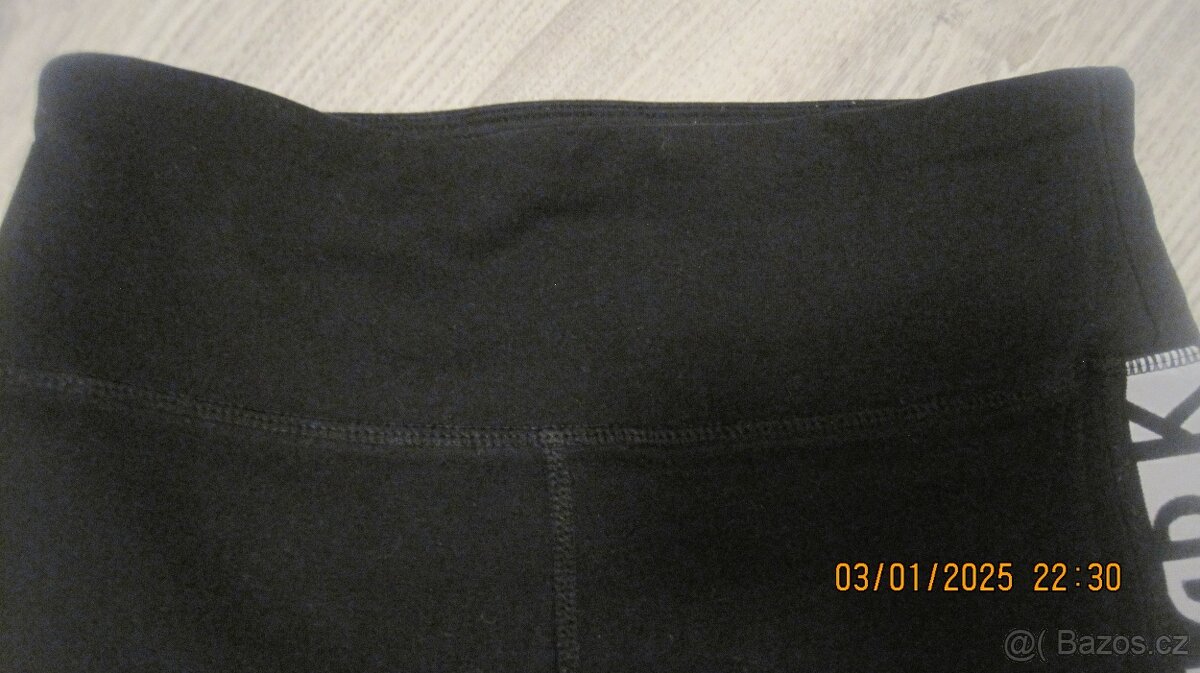 Dlouhé legíny NIKE a DKNY - 8