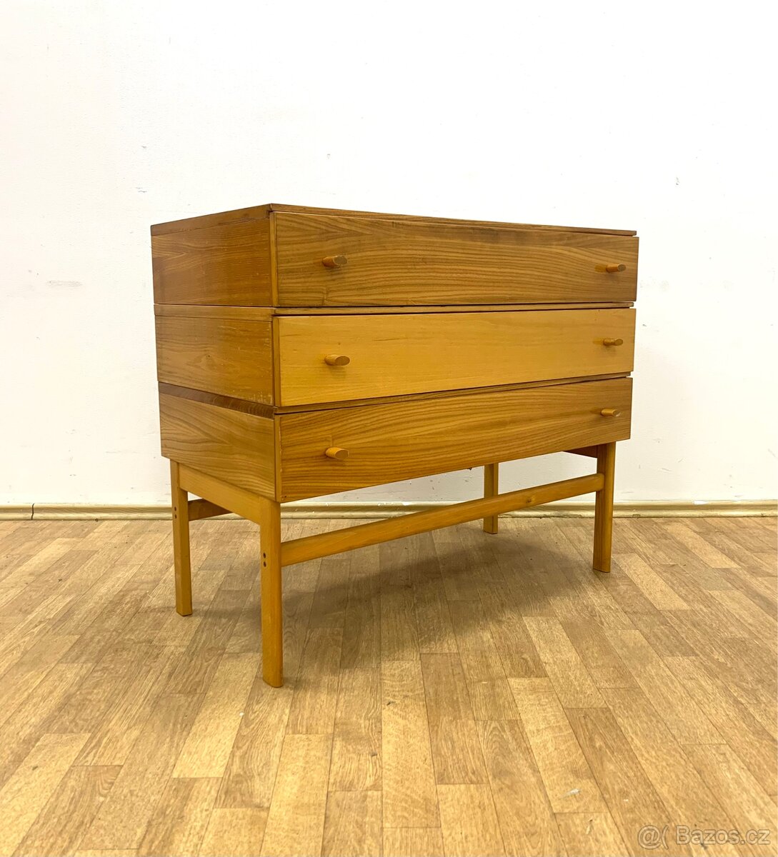 Retro komoda Jitona 70. léta - 8