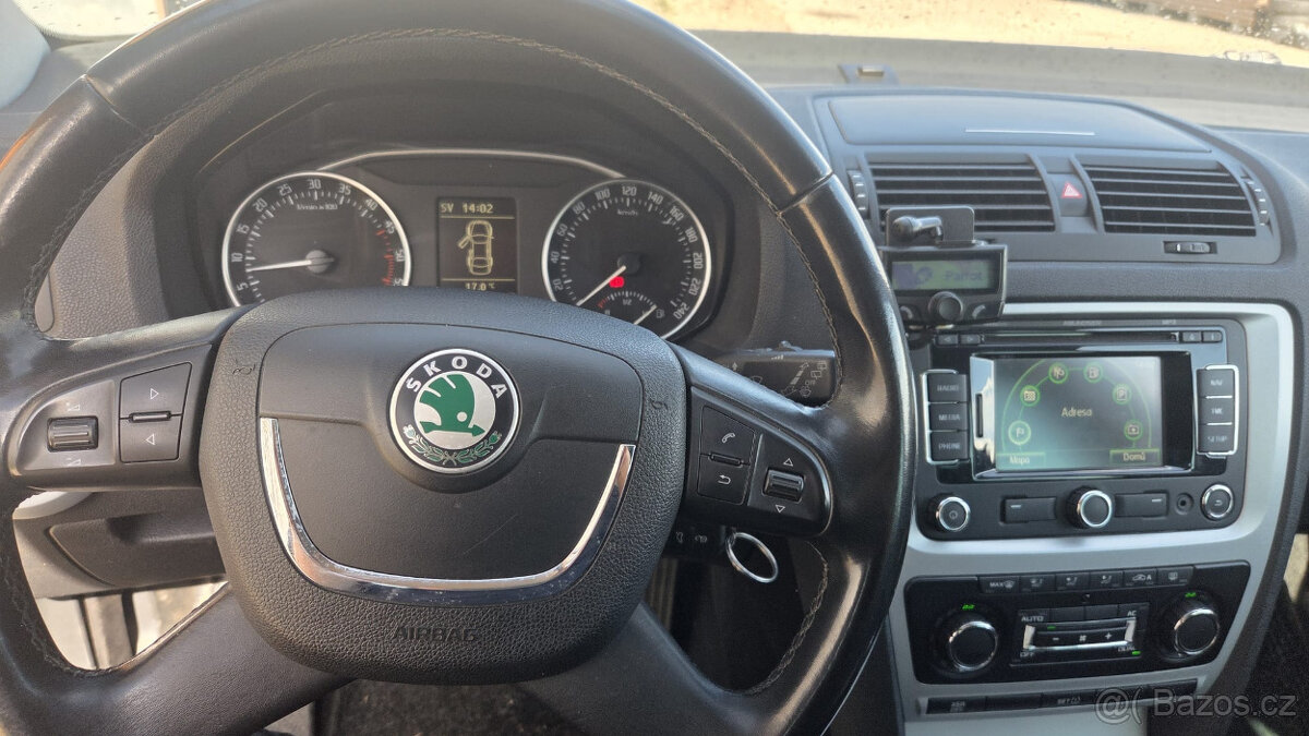 Prodám Octavii 1,6 TDi Combi, 2010 - 8