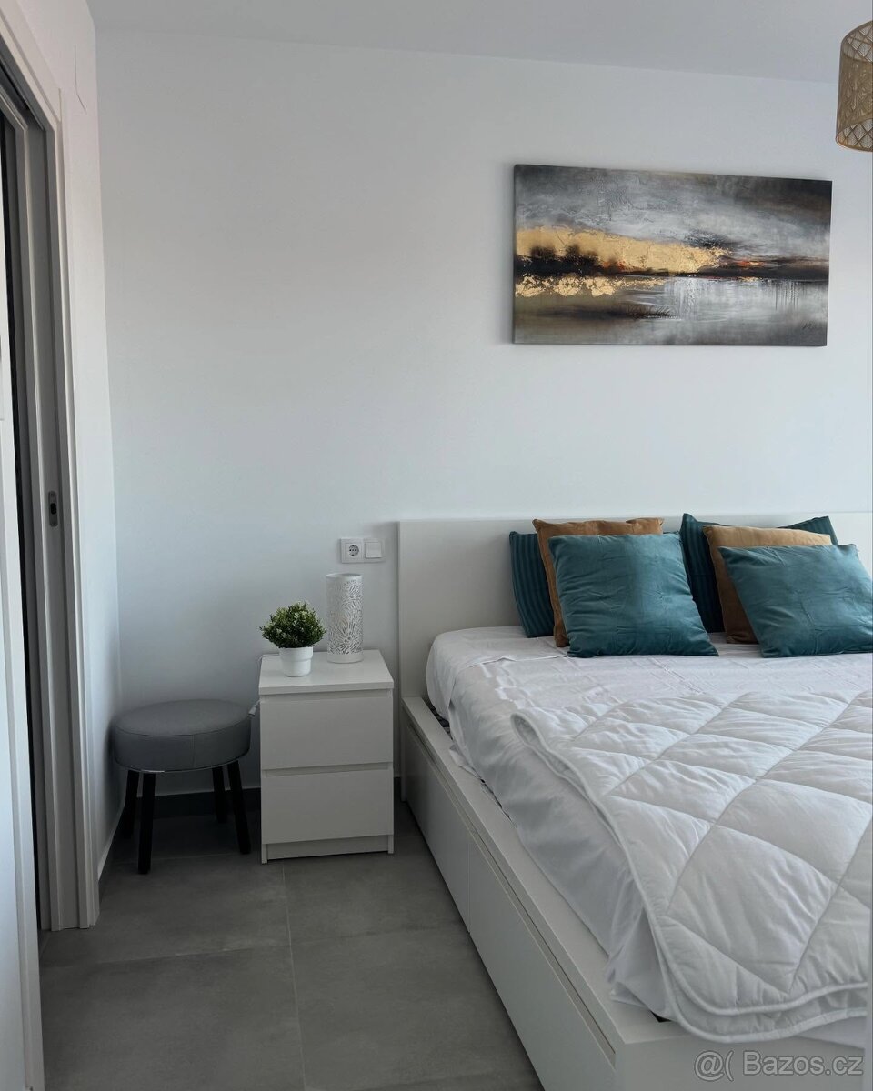 PRONÁJEM LUXUSNÍHO APARTMÁNU VE ŠPANĚLSKU - 8