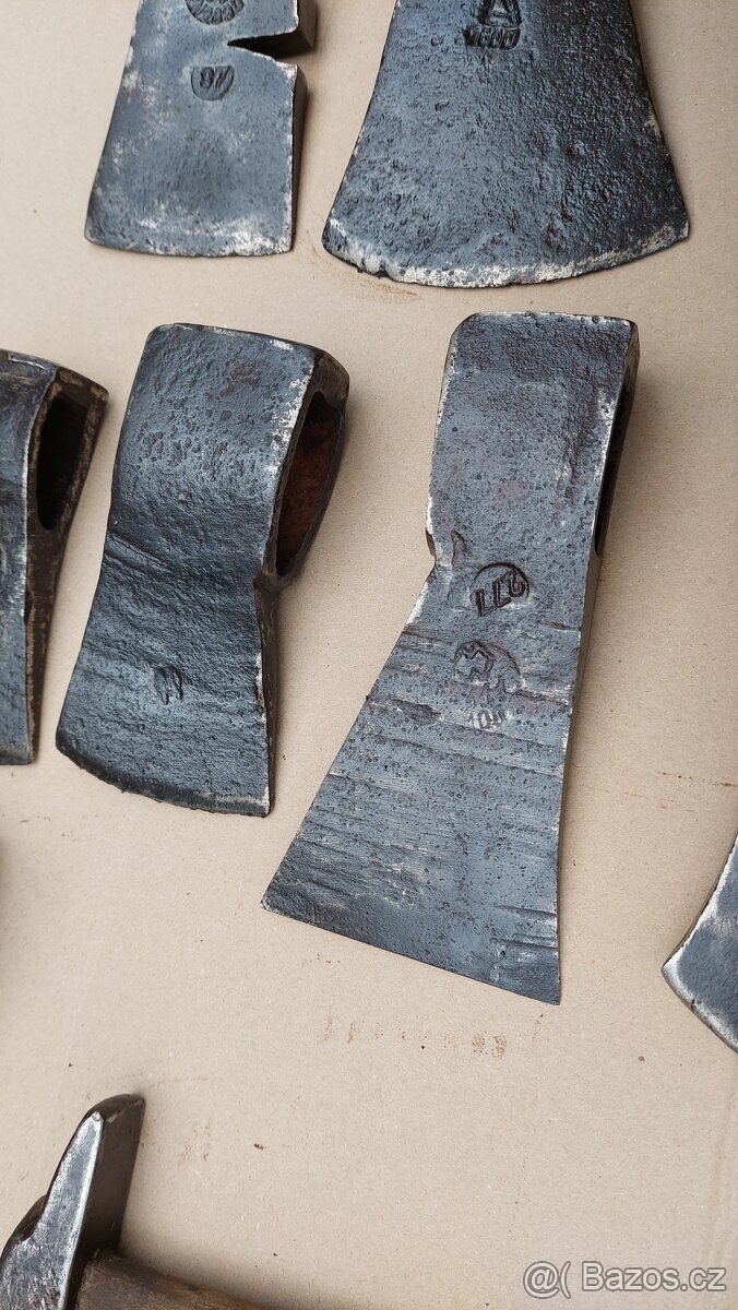 Sekera stará kladiva - rezervace do soboty - 8