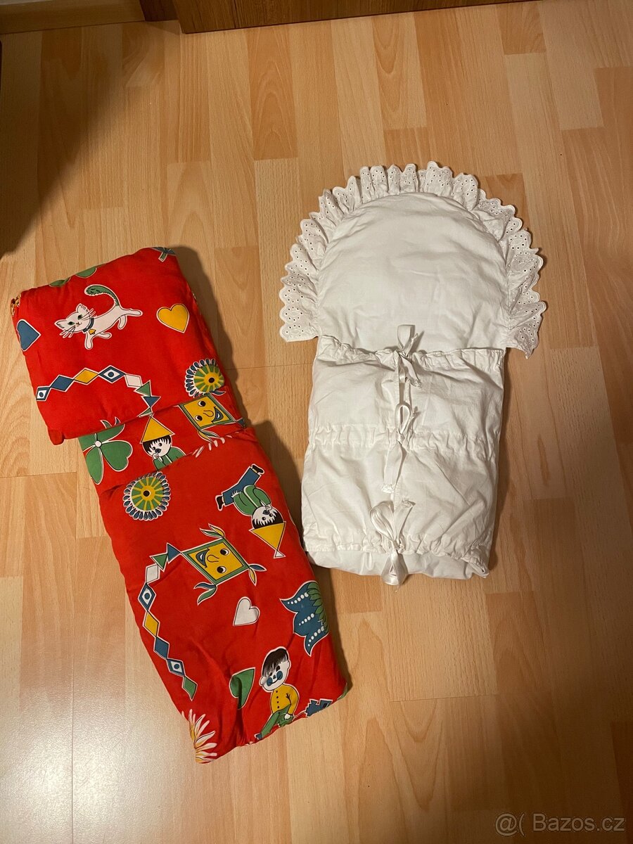 Dřevěná retro postýlka na kolečkách - 8