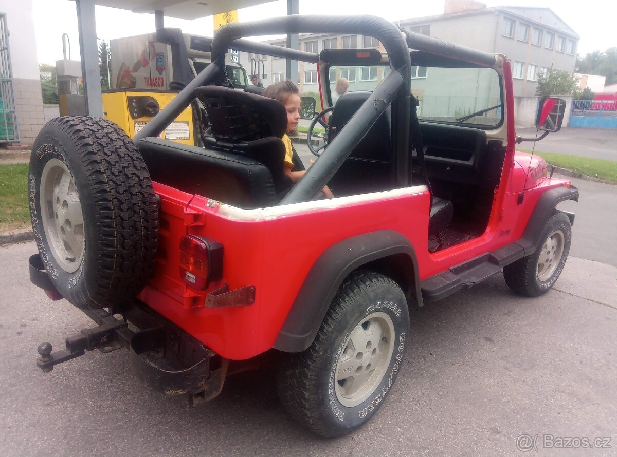 Jeep Wrangler YJ - 8