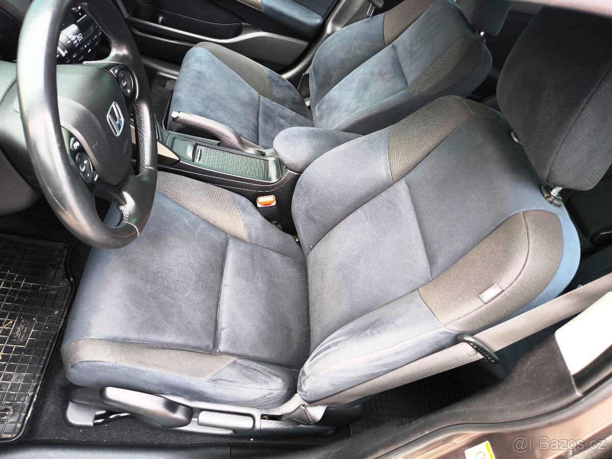 Honda Civic 1.8Vtech/104kW - 8