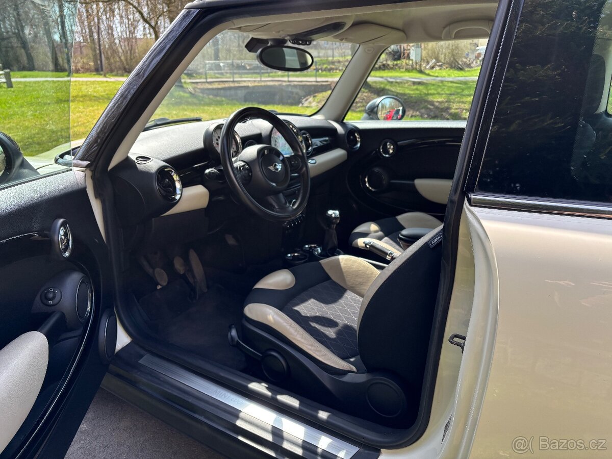 MINI Cooper D R56 1.6 / 82 kW / 2011 - 8