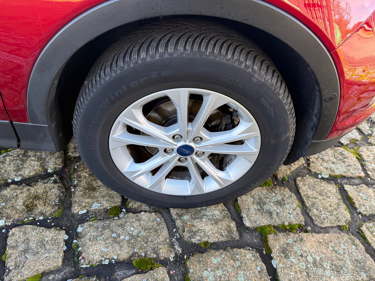 Ford Kuga 1.5i 110 kw 12/2017 117tis km - 8