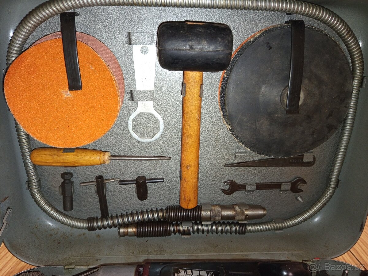 Vrtačka, příklep, zárohová vrt., nůžky na plech - sada NAREX - 8