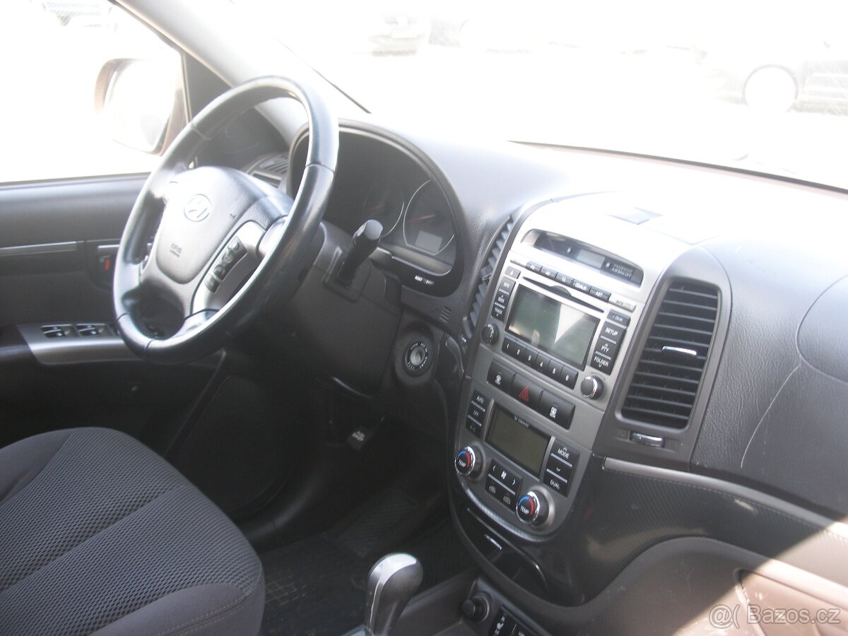 HYUNDAI SANTA FE,2.2 CRDi,145KW,4x4,AUTOMATICKÁ PŘEVODOVKA - 8