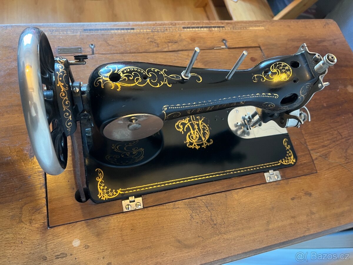 Šicí stroj Veritas v krásném stavu - 8