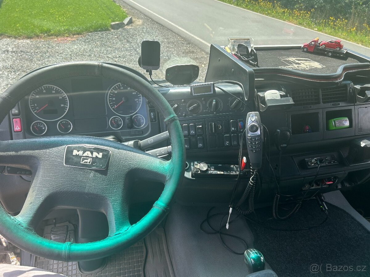 Odtahový speciál Man TGL 12.240 4x2 - 8