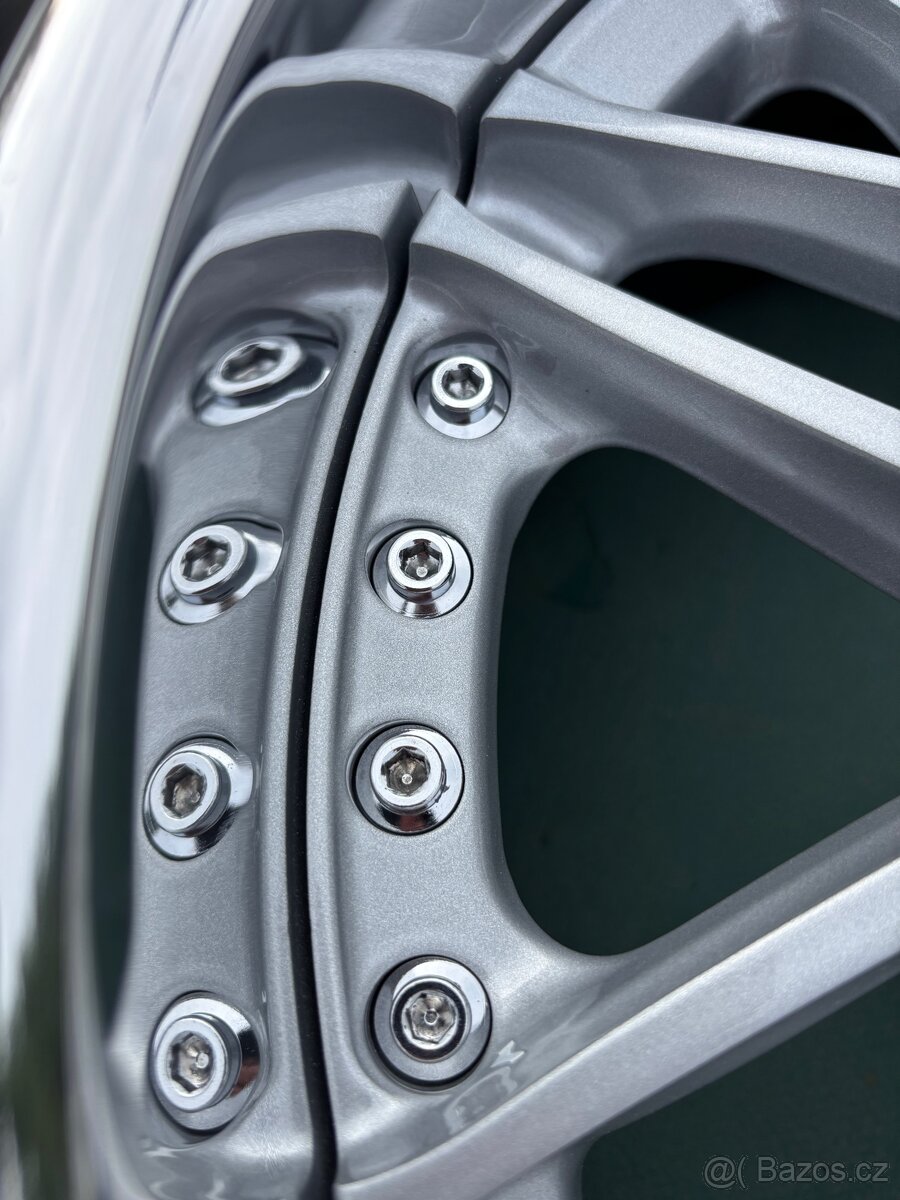 Leon Hardiritt 19” 5x120 - 8