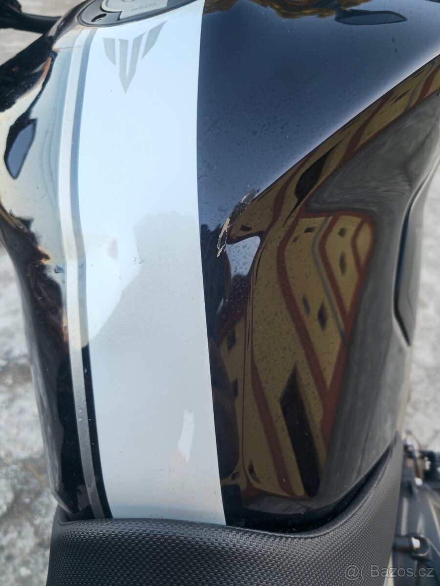 Yamaha mt09 - 8