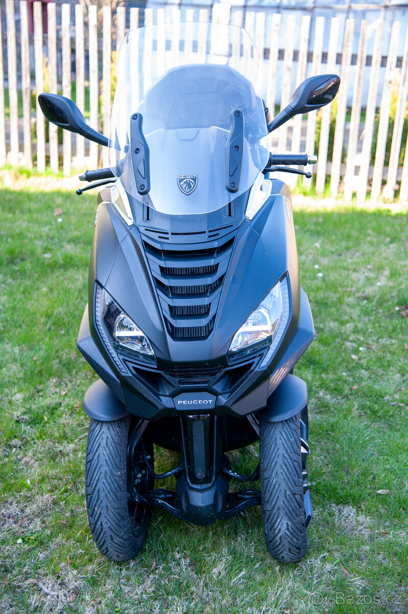 Peugeot Metropolis SW - 8