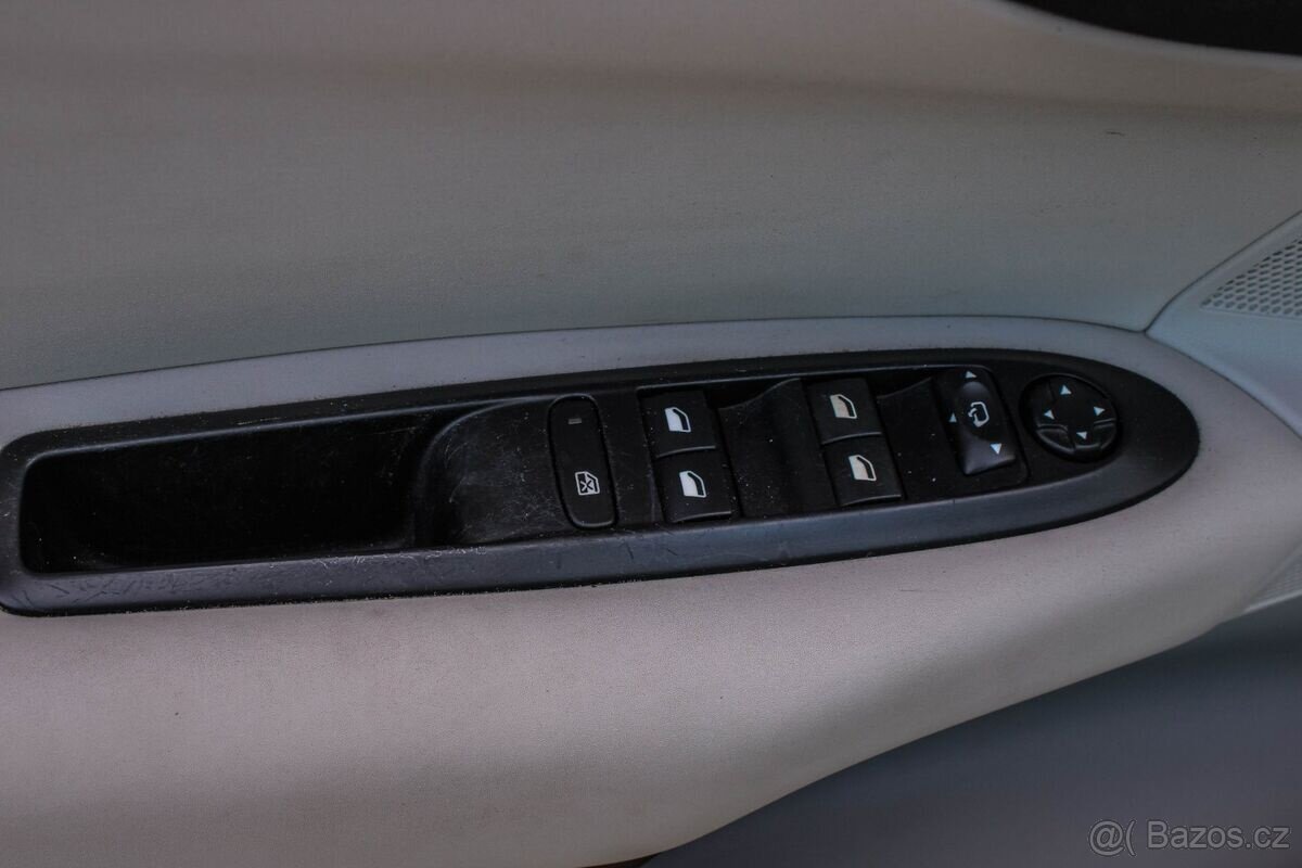 Citroën C4 e-1.6 HDi 82kw/110k - 8