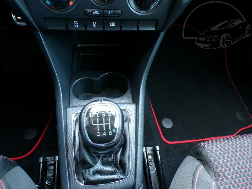 Škoda Rapid 1,2 TSI-77KW XENONY - 8