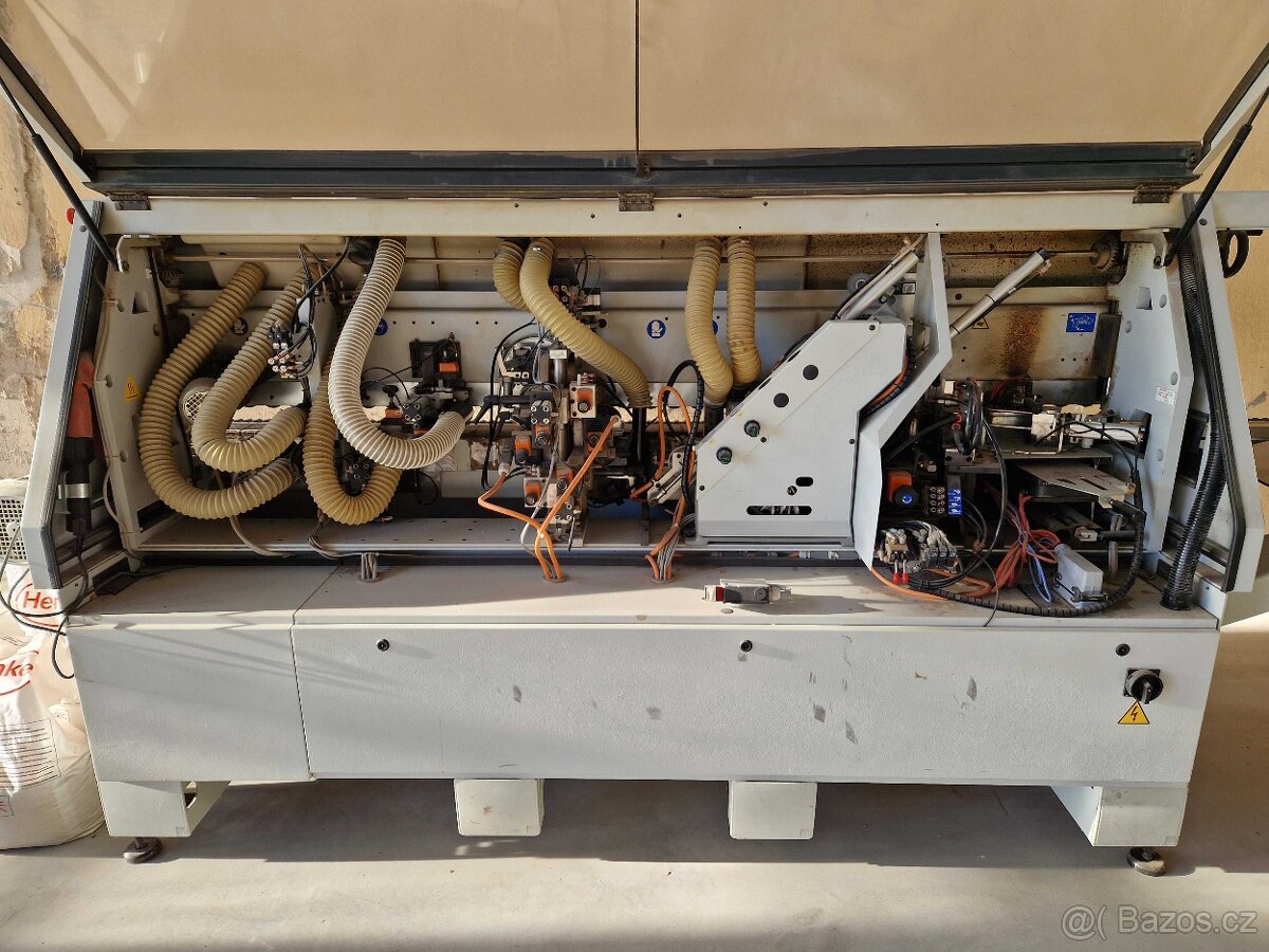 Olepovačka hrán bez predfrezu BIESSE Akron 425 - 8