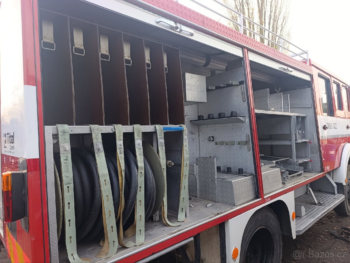 Mercedes hasičský vůz - 8