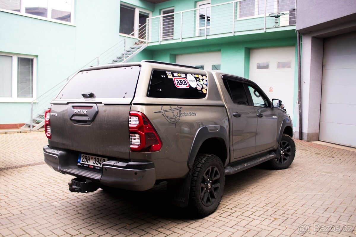 Toyota Hilux Double Cab - 8