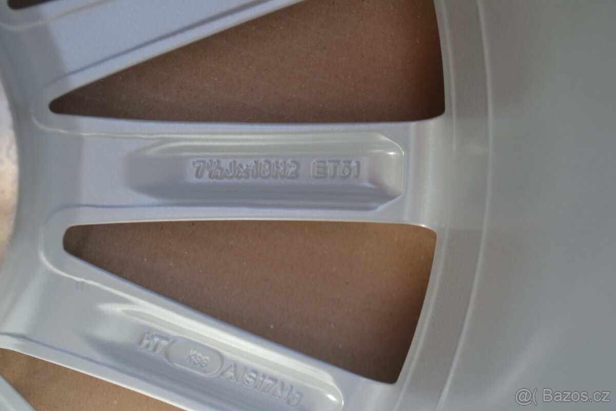 Škoda Octavia III RS–NOVÉ 18 Alu disky 7Jx18 ET51,silver - 8