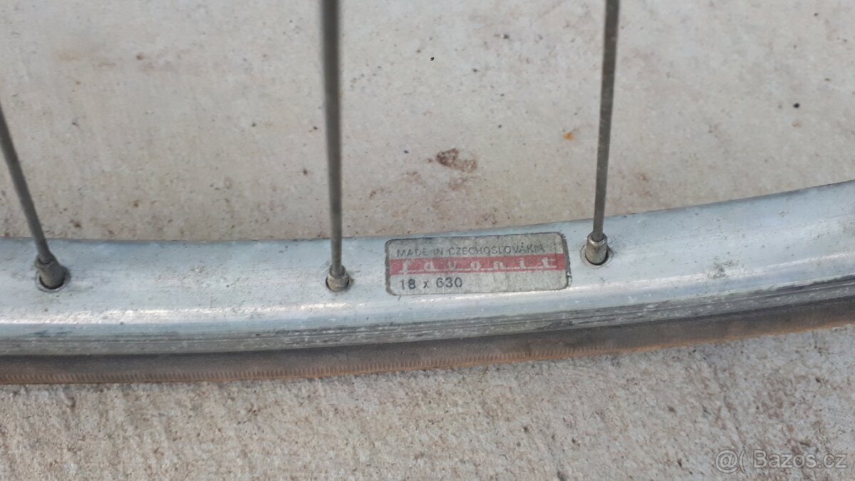 Favorit a Eska díly
- 8