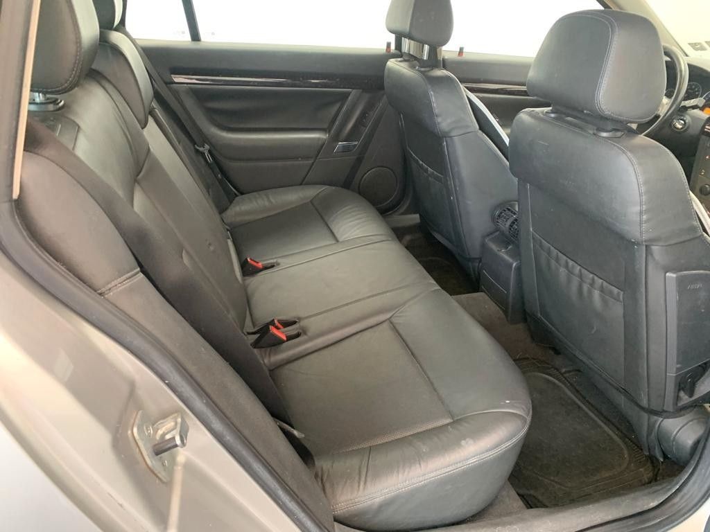 Opel Vectra caravan 2,0 DTI 92 kw 2004 kůže,TZ, klima,Euro 3 - 8