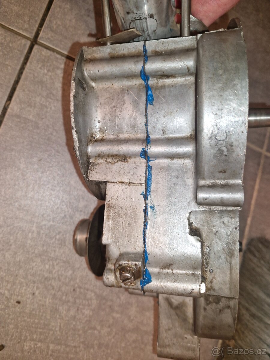 Polomotor babetta 210 - 8