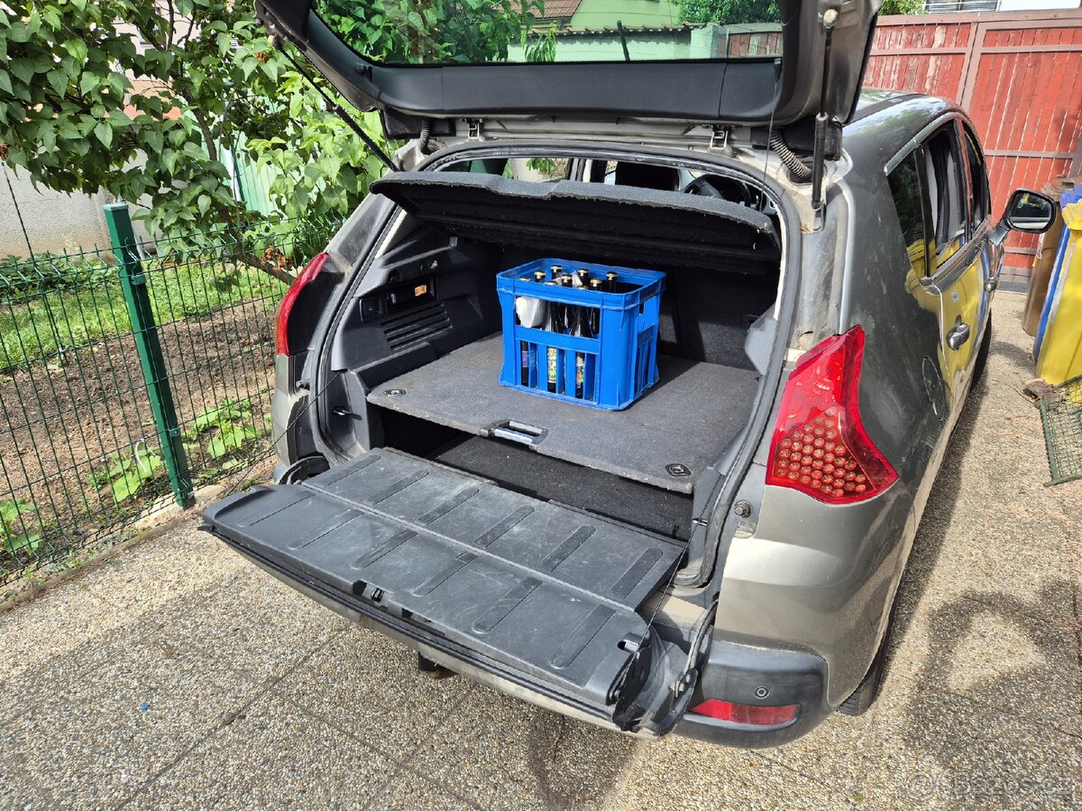 Peugeot 3008 1,6 benzín 2010 - 8