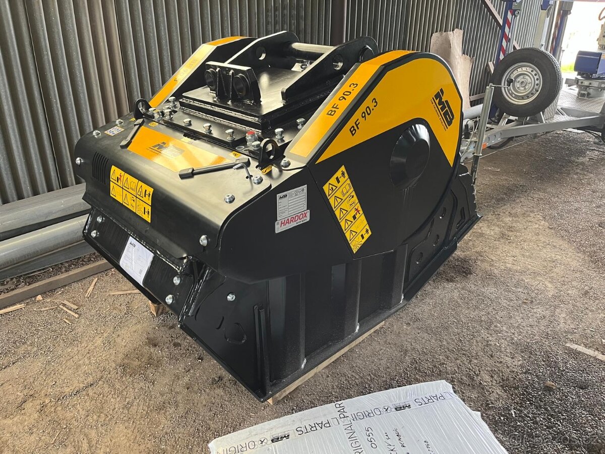 Drtící lžíce MB CRUSHER - 8