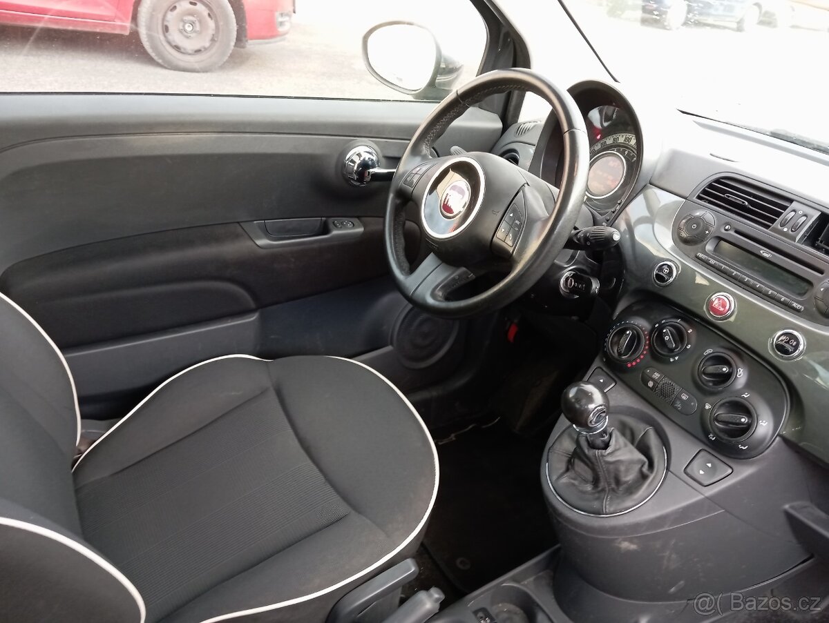 Fiat 500 1,1 benzín ,panorama,2015 - 8