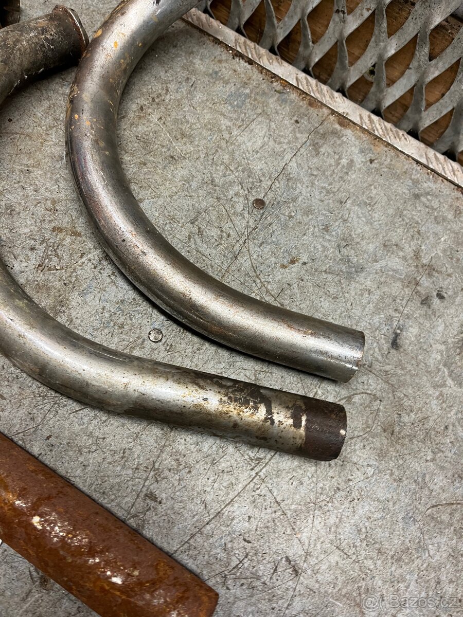 Různé kolena výfuku Jawa/ČZ - 8