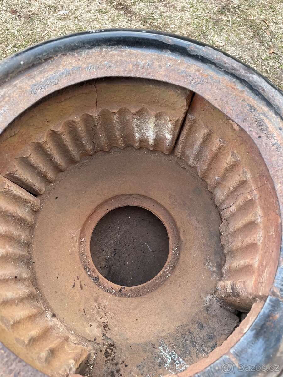 Prodám stará lázeňská kamna - 8