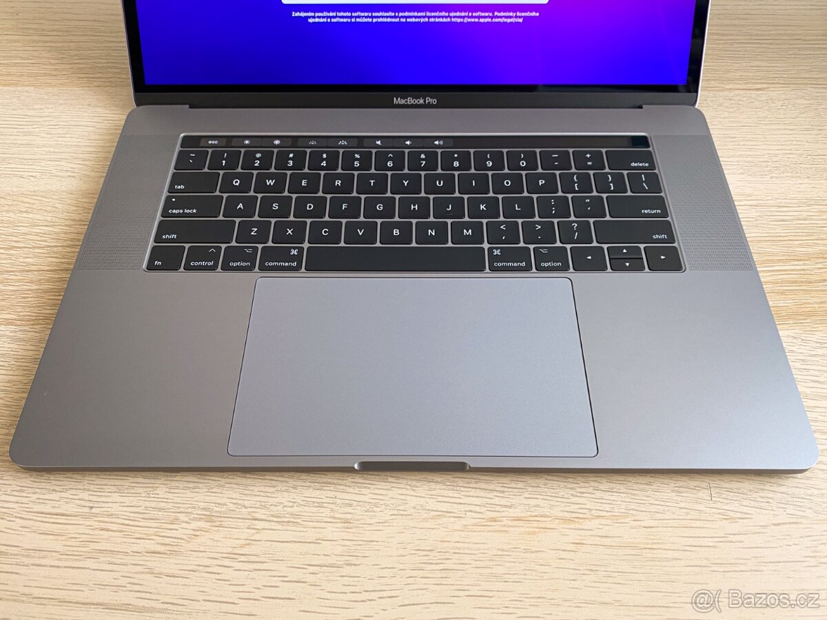 Apple MacBook Pro 15" - ZÁNOVNÍ STAV 10/10 - ZÁRUKA - 8