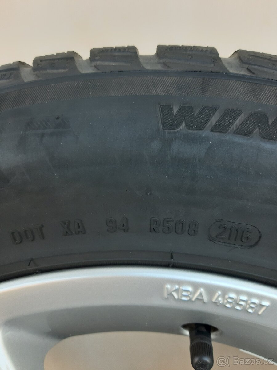 Prodám zimní pneu 215/60R16 - 8