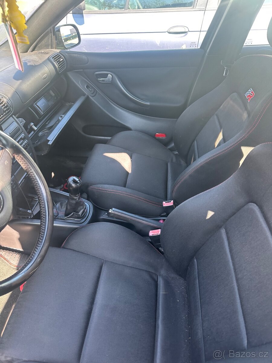 Seat Leon Cupra R - 8