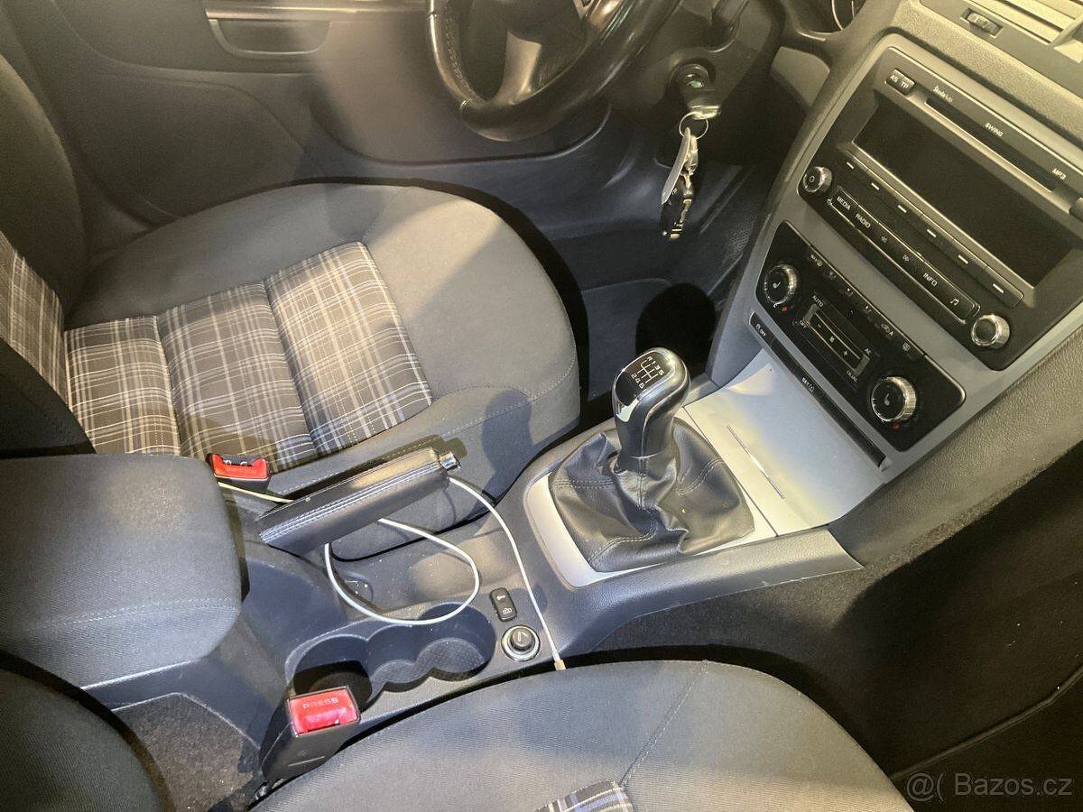 Škoda Octavia II 2.0 TDI 103kW 2012,xenon,serviska - 8