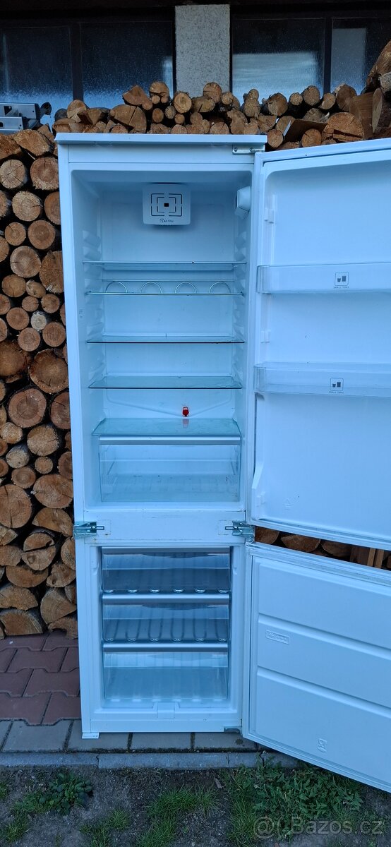 Lednička Whirpool - 8