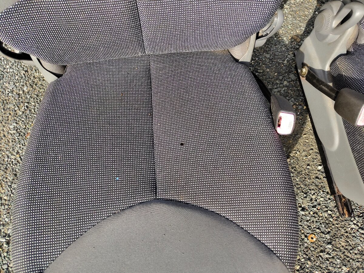 Sedačky Peugeot 107 - 3 dveřový - 8