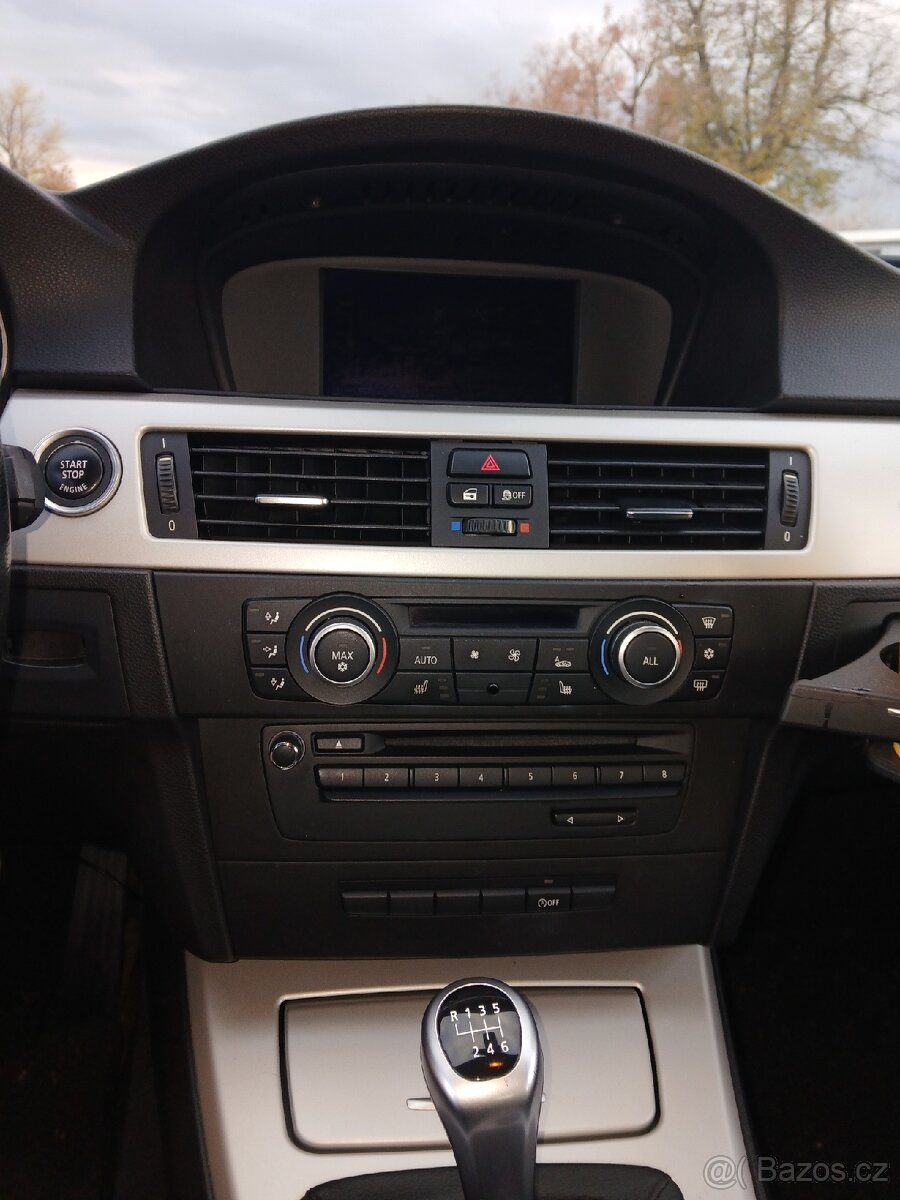 Bmw 320i E90 LCI 2011 - 8