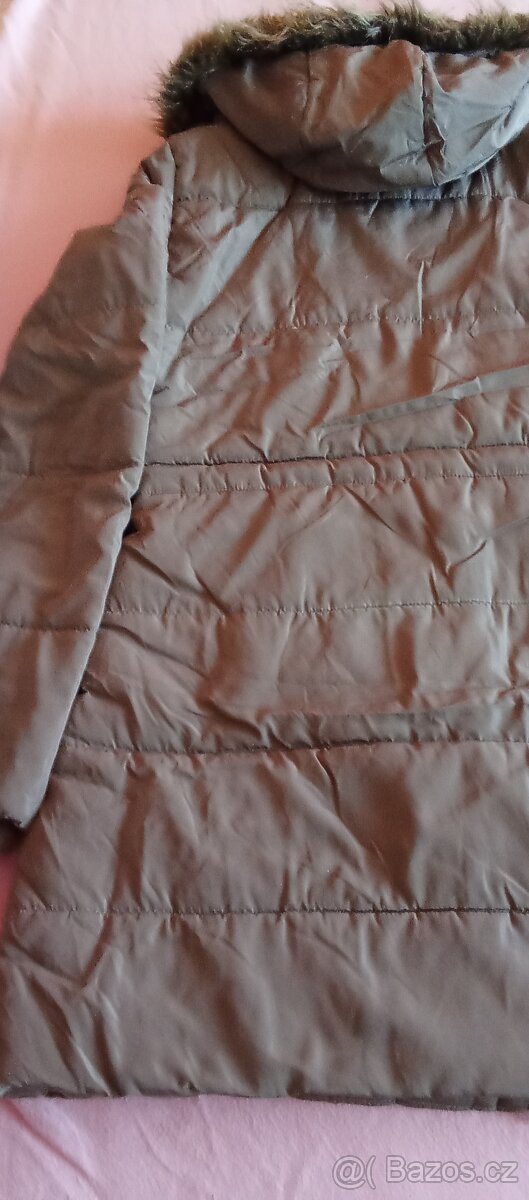 Dívčí zimní bunda ( vel. 170/176, věk 14-15 roků) - 8