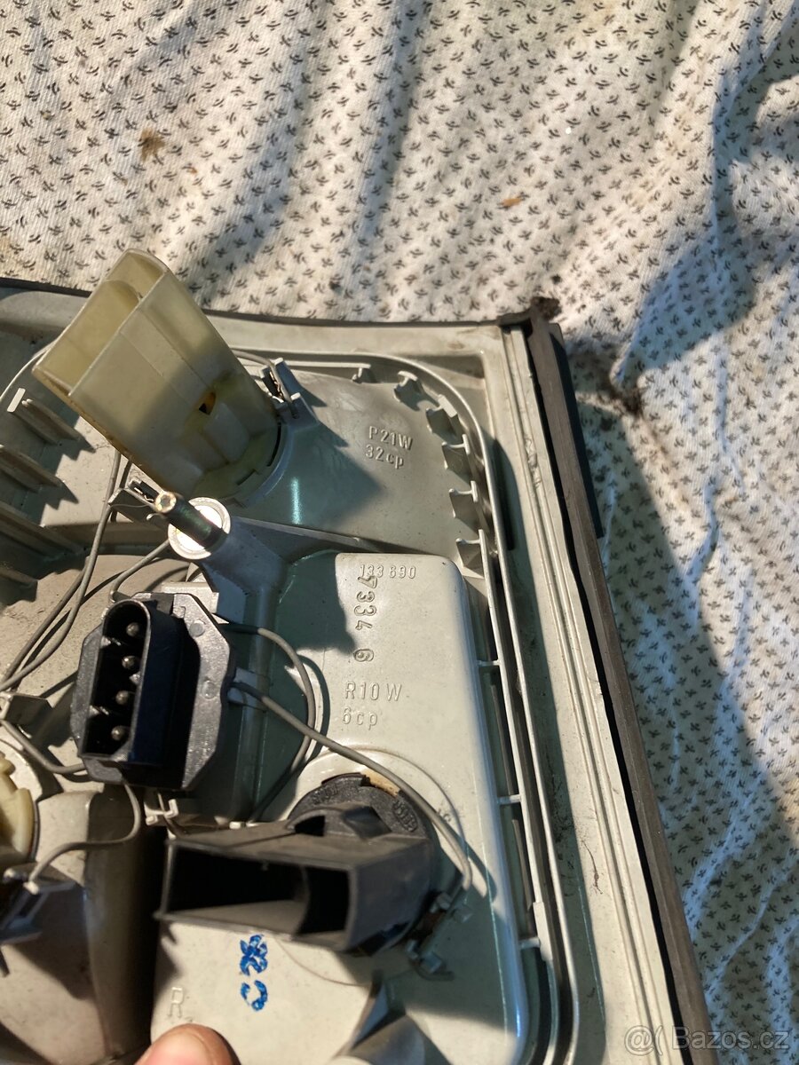 Kufrová/zadní světla - bmw e34 - 8