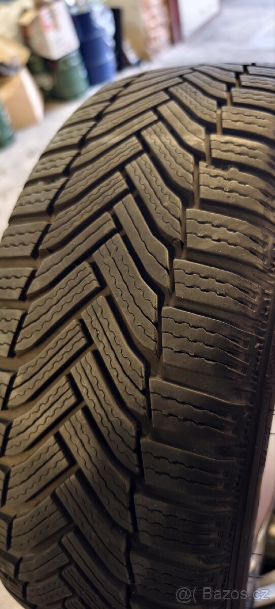 Zánovní zimní sada kol 205/55 R16" 5x112 - 8