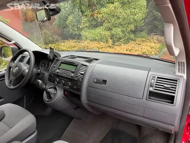 VW Multivan T5 2.0TDI 103kW,tažné,webasto,serviska - 8